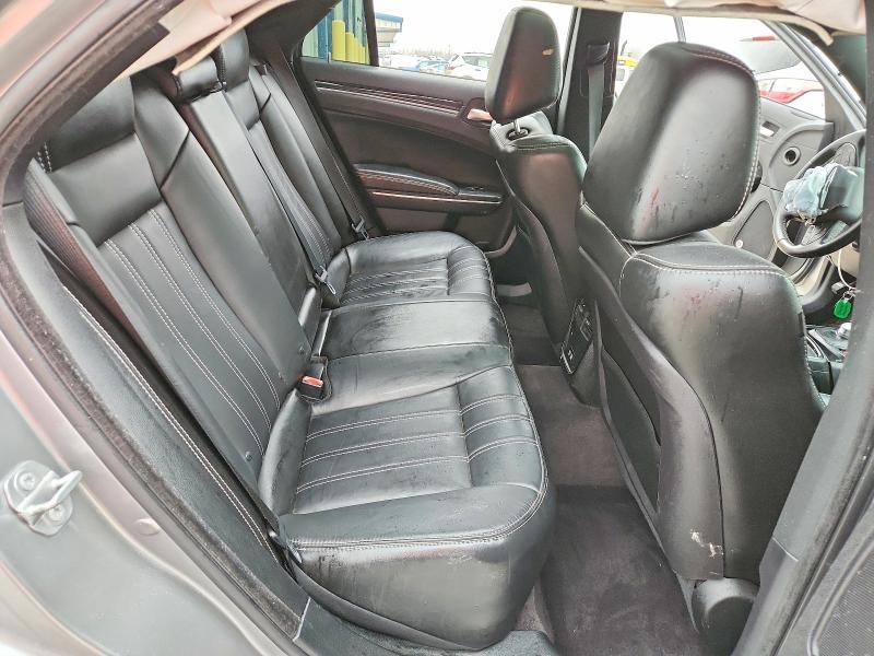 2018 Chrysler 300 s