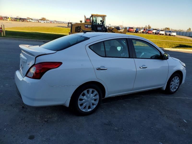 2019 Nissan Versa