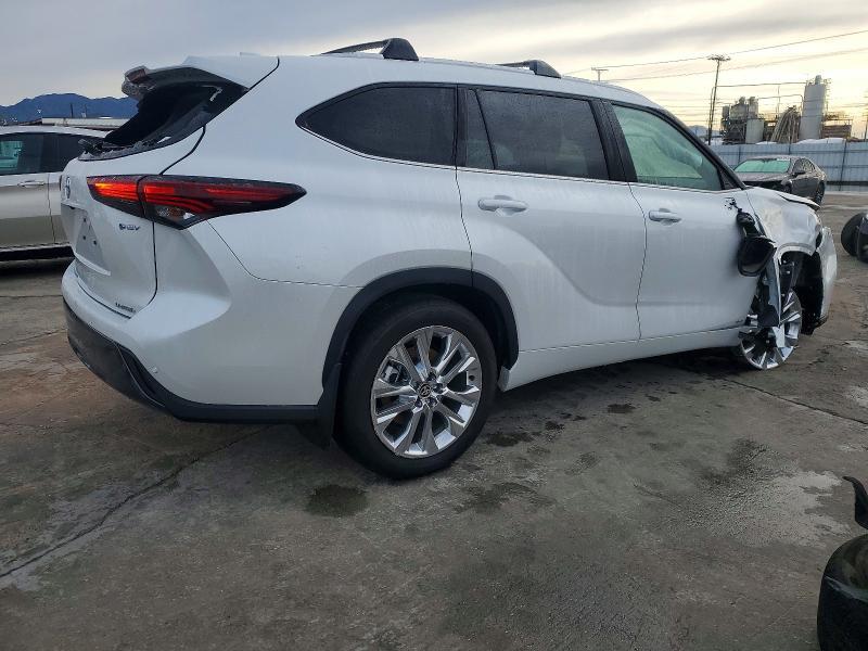 2025 Toyota Highlander Hybrid Limited