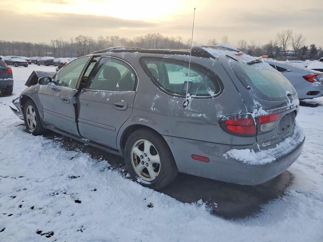 2003 Ford Taurus se