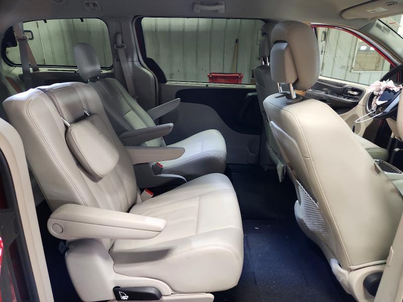 2014 Chrysler Town & Country Touring