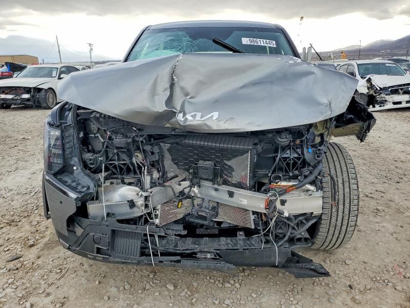 2024 KIA EV9 Light