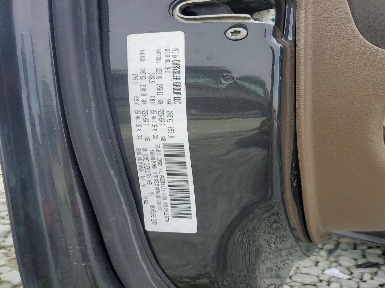 2012 Chrysler Town & Country Touring l