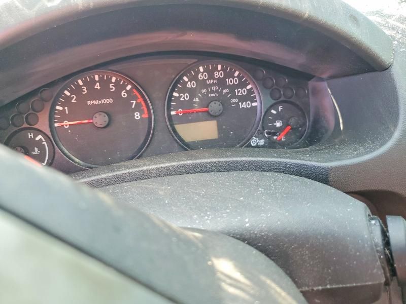 2010 Nissan Frontier King cab se