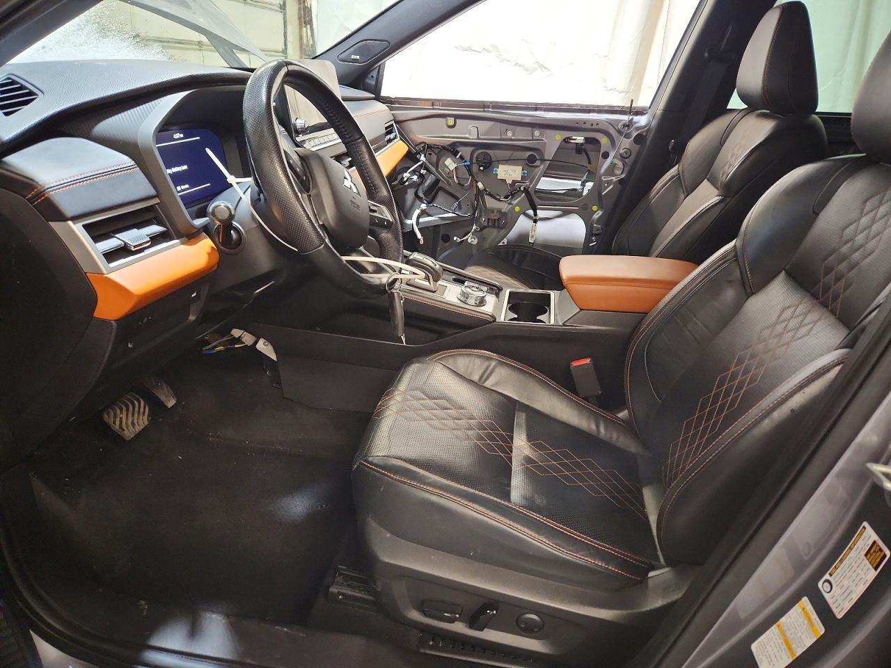 2022 Mitsubishi Outlander sel