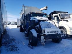 2001 International F-2574 Feed Mixer Truck en venta en Cicero, IN