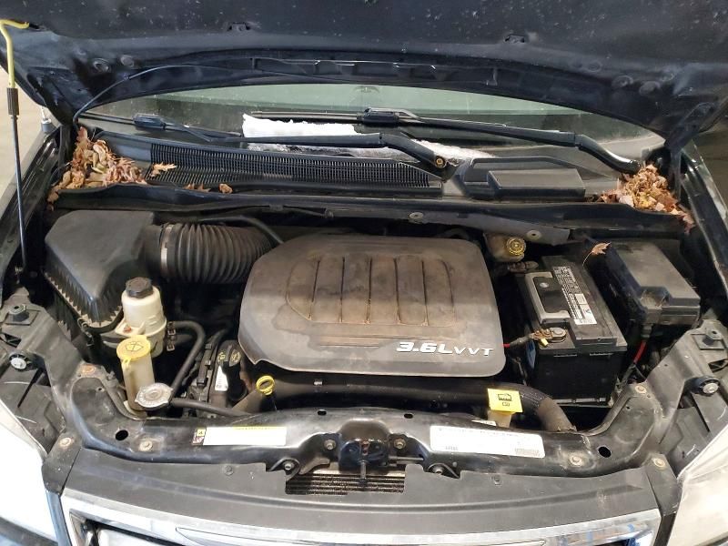 2012 Chrysler Town & Country Touring