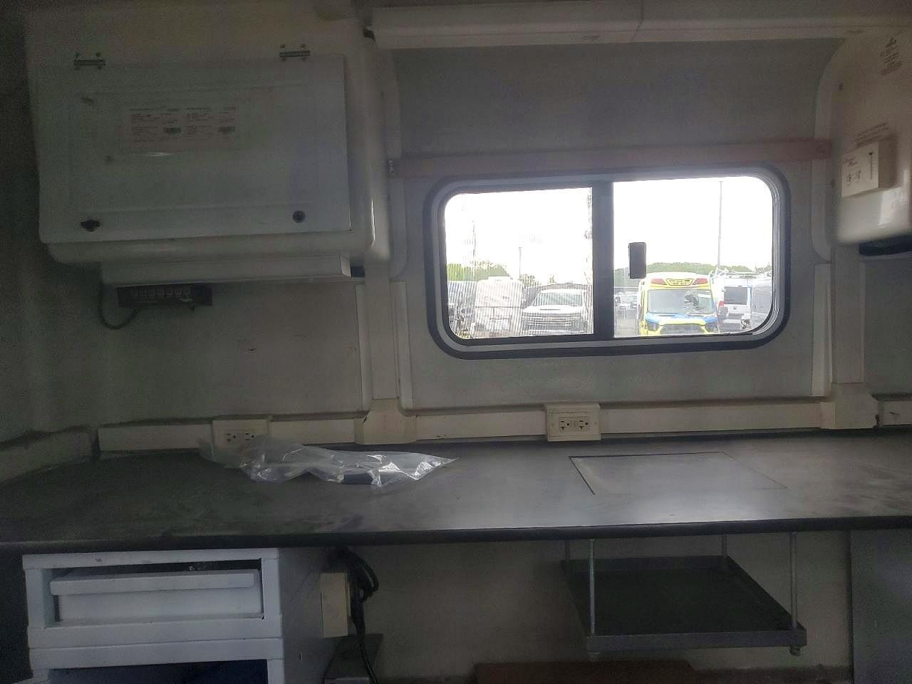 2001 Pelsue Podatt-MWT Fiber Optic Splicing Trailer