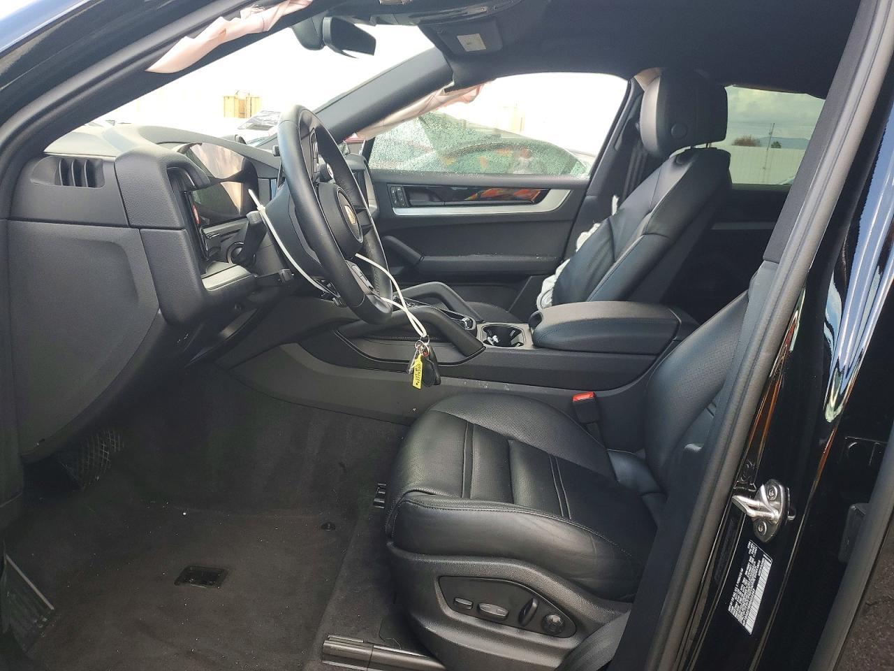 2024 Porsche Cayenne Coupe