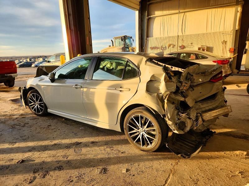 2022 Toyota Camry se