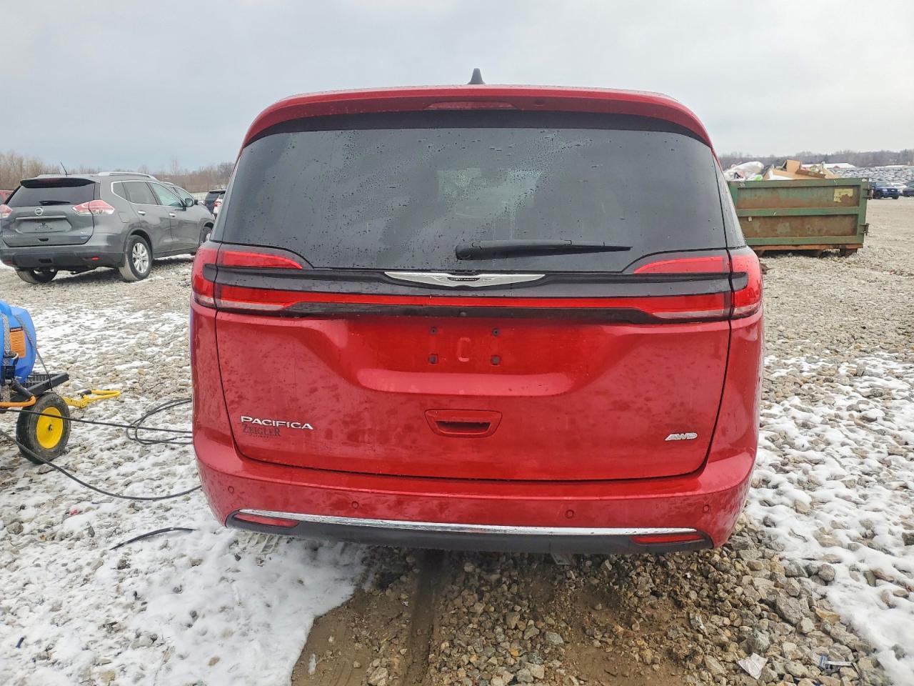 2025 Chrysler Pacifica Select