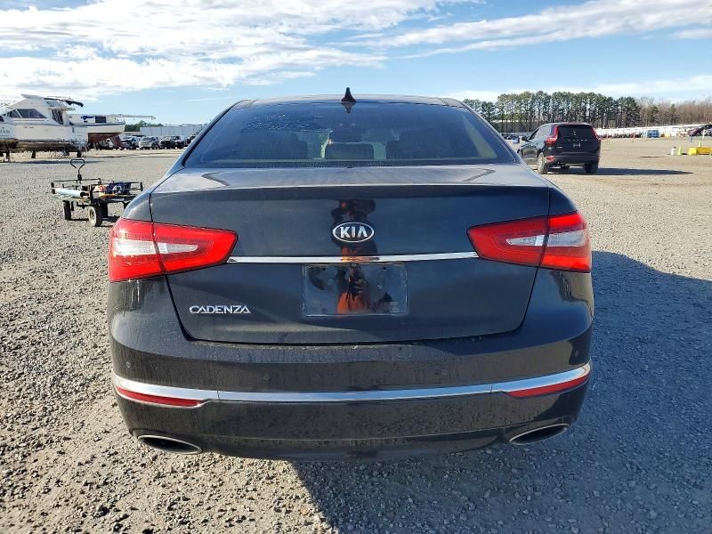 2016 KIA Cadenza Luxury