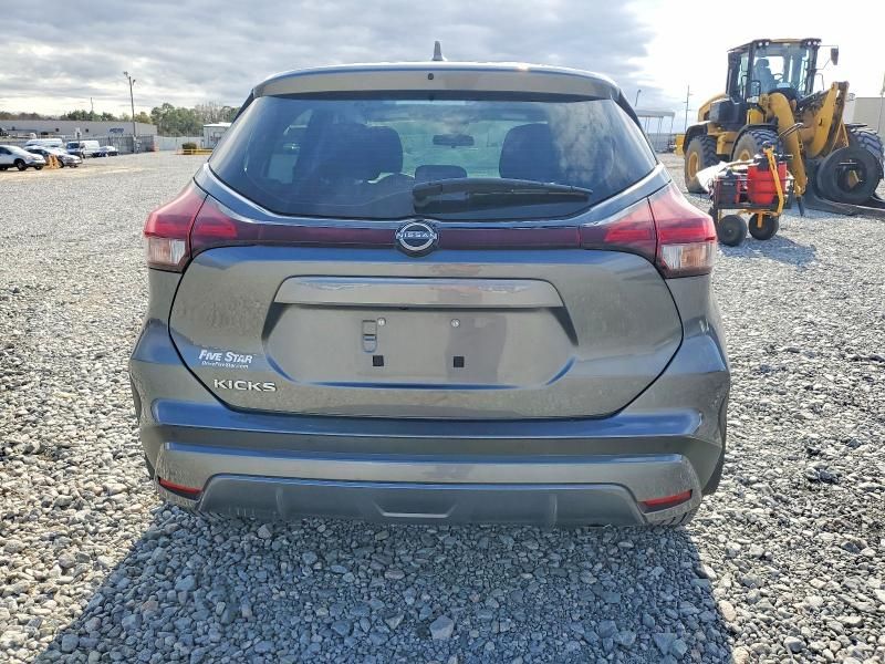 2024 Nissan Kicks s