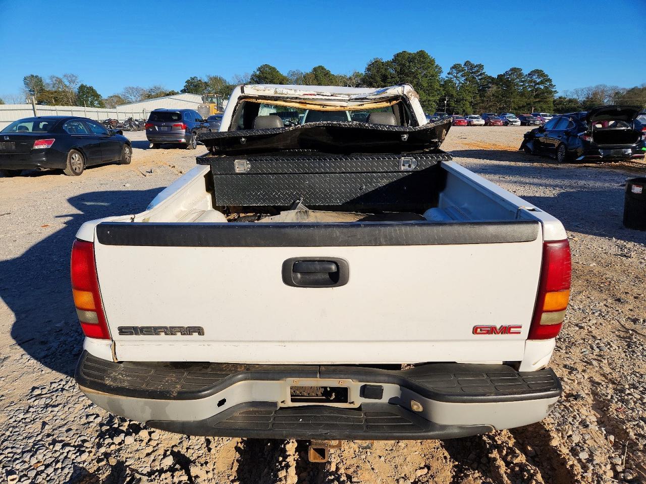 2007 GMC New Sierra C1500 Classic