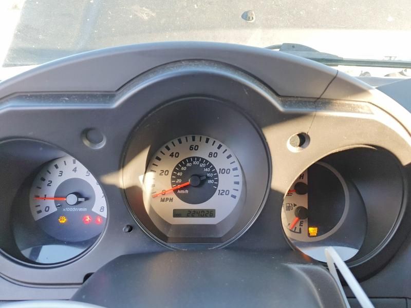 2004 Nissan Xterra xe