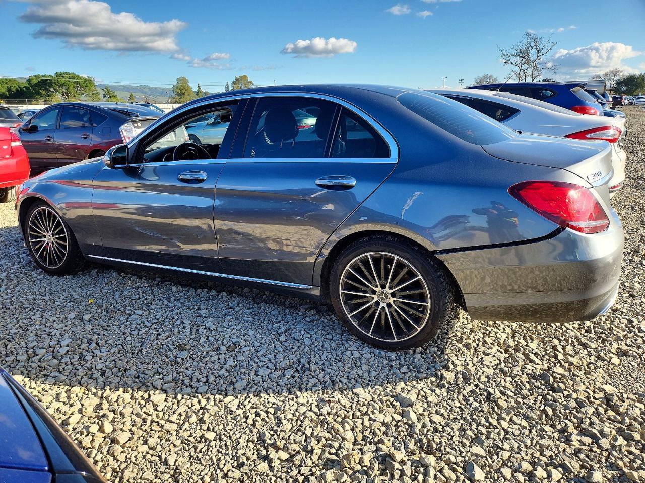 2020 Mercedes-Benz C300