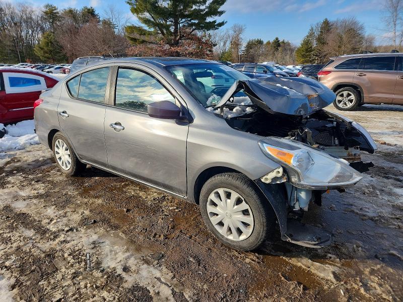 2017 Nissan Versa s