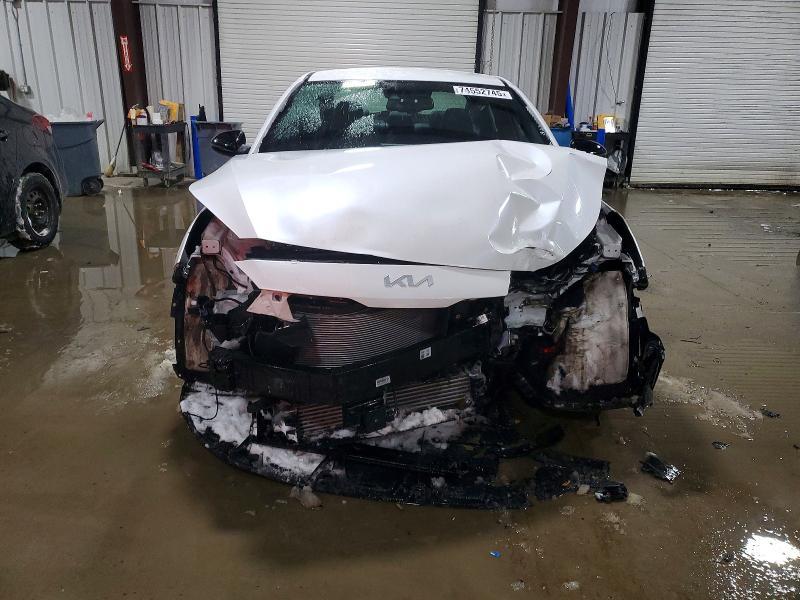 2023 KIA Forte gt