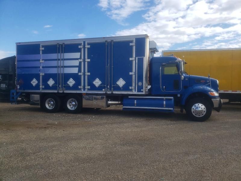 2014 Peterbilt 382 Delivery Truck