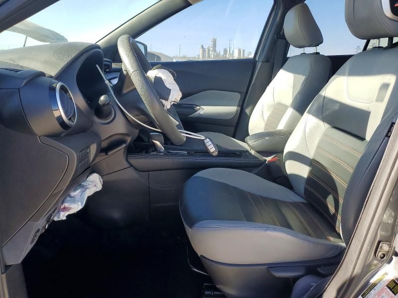 2022 Nissan Kicks sr