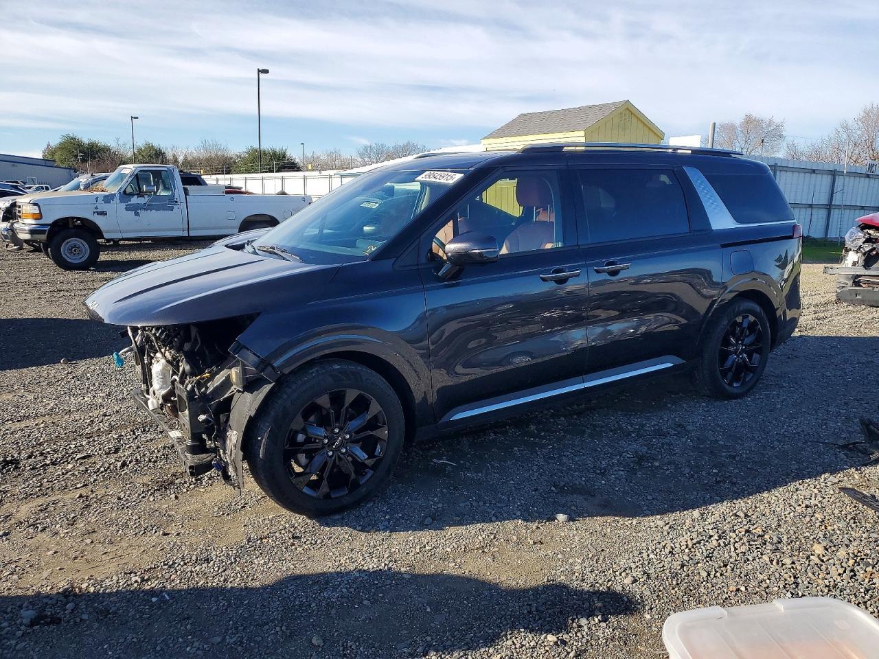 2024 KIA Carnival sx