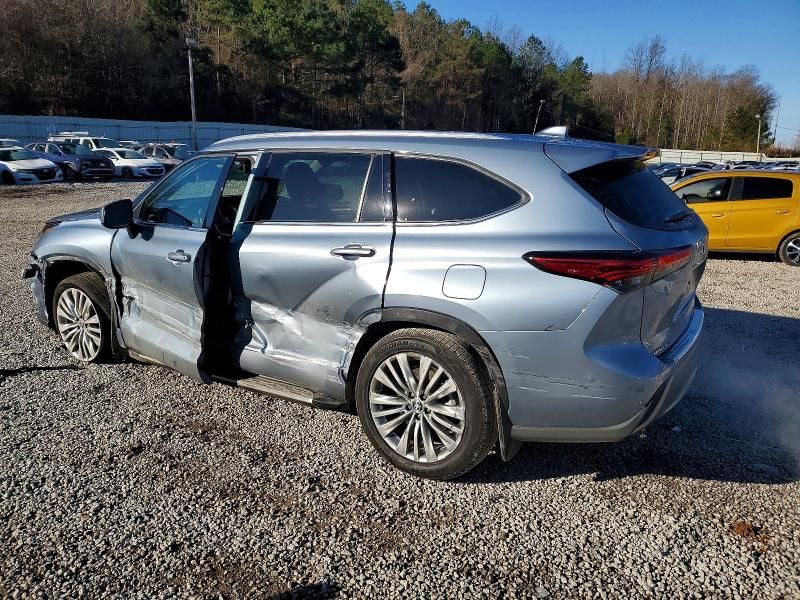 2023 Toyota Highlander l