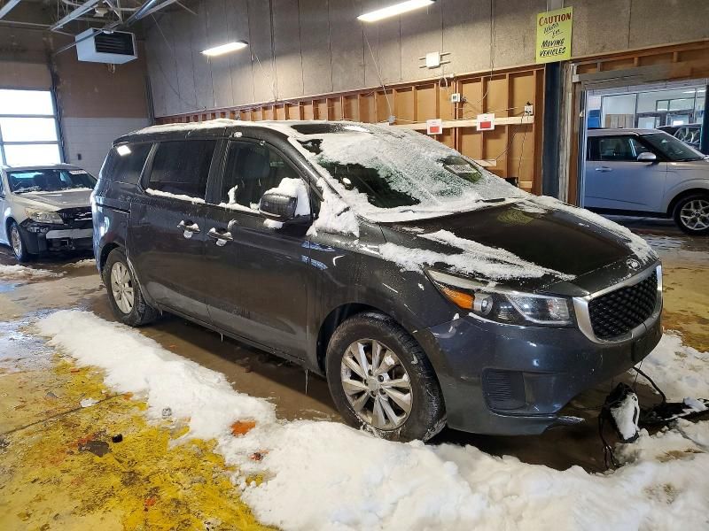 2015 KIA Sedona lx