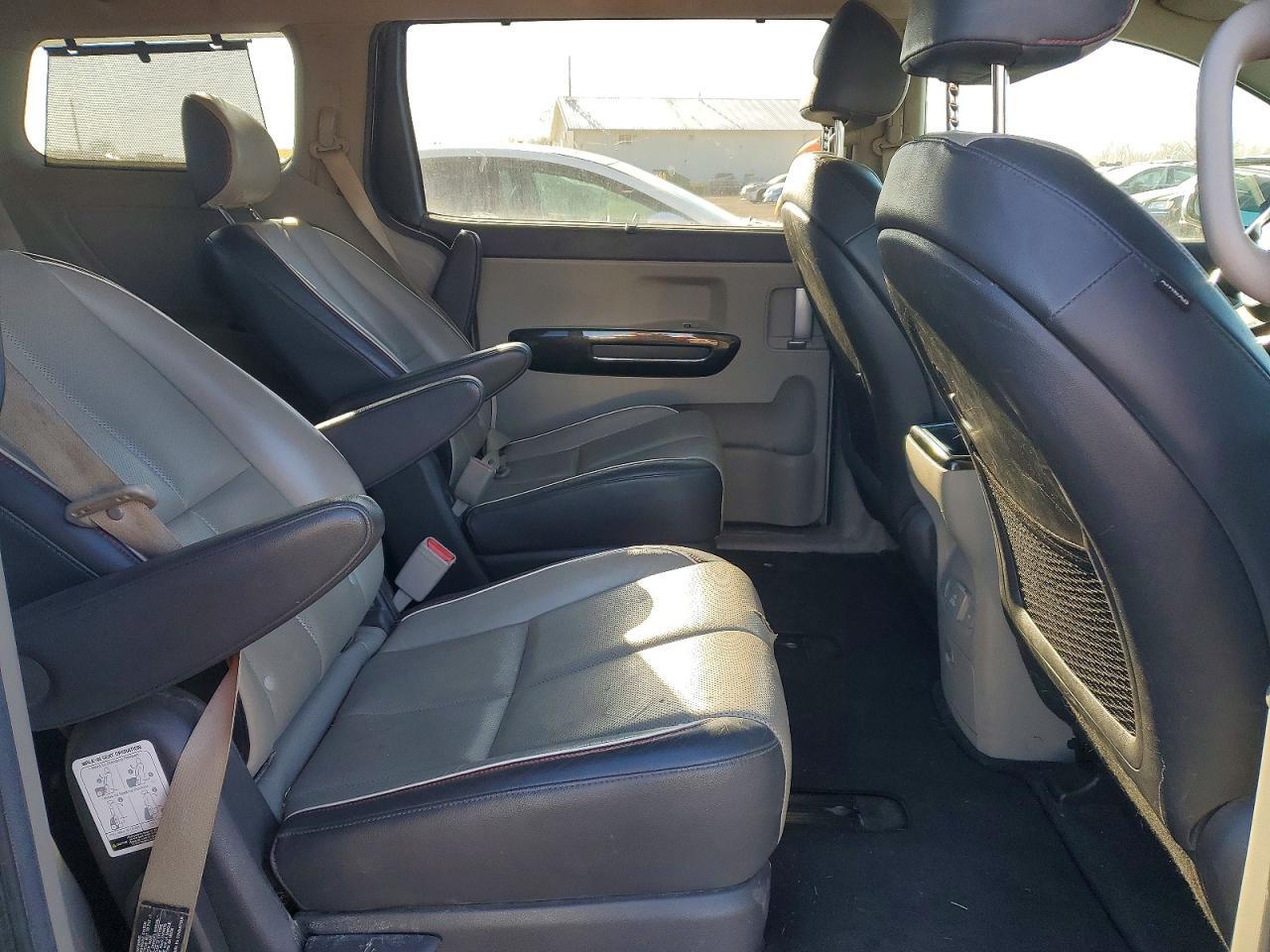 2015 KIA Sedona ex