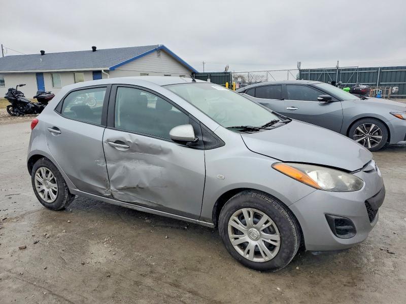 2014 Mazda 2 Sport