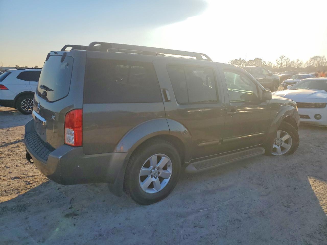 2008 Nissan Pathfinder s