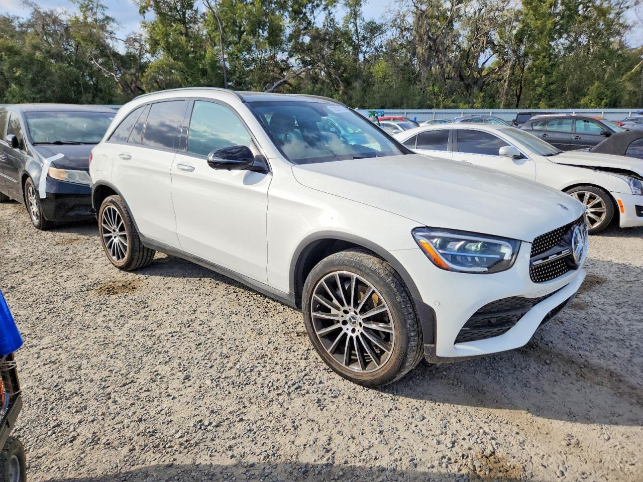2021 Mercedes-Benz Glc 300