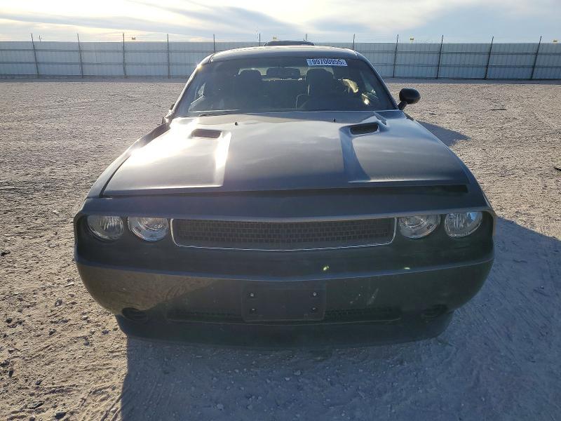 2014 Dodge Challenger sxt