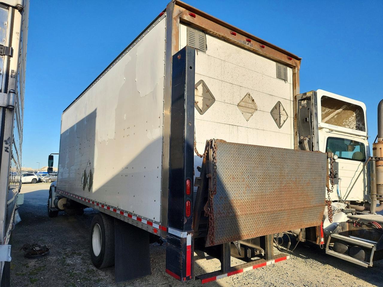 2013 International 4300 BOX Truck