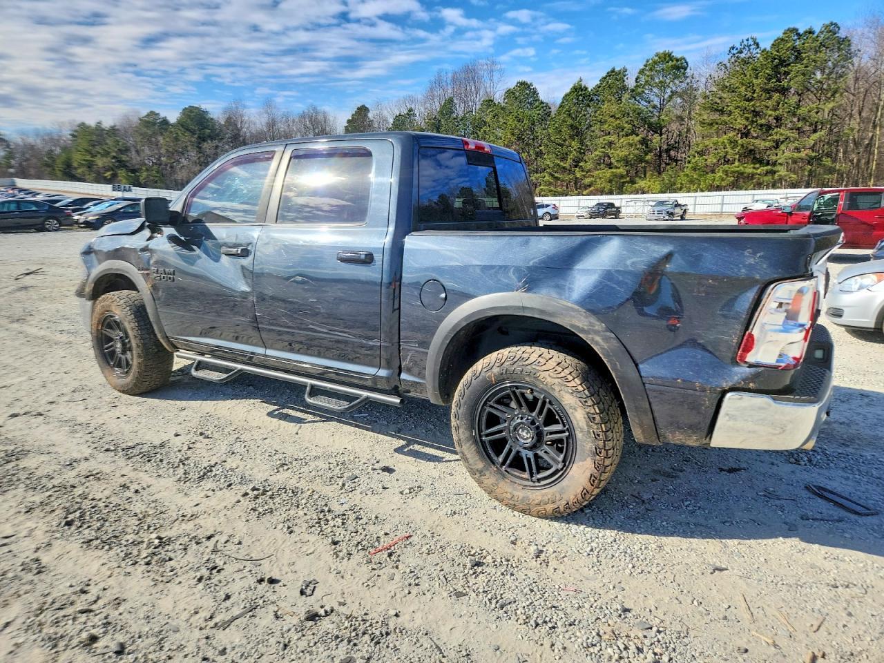 2016 Dodge Ram 1500 slt