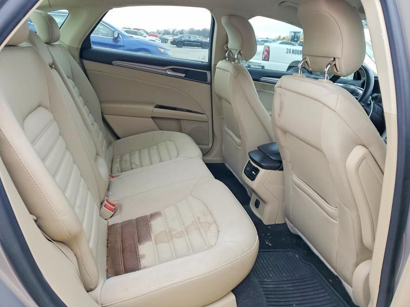 2015 Ford Fusion se