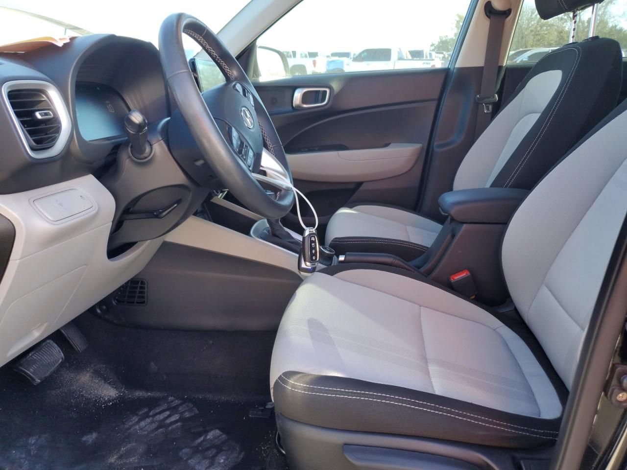 2024 Hyundai Venue sel