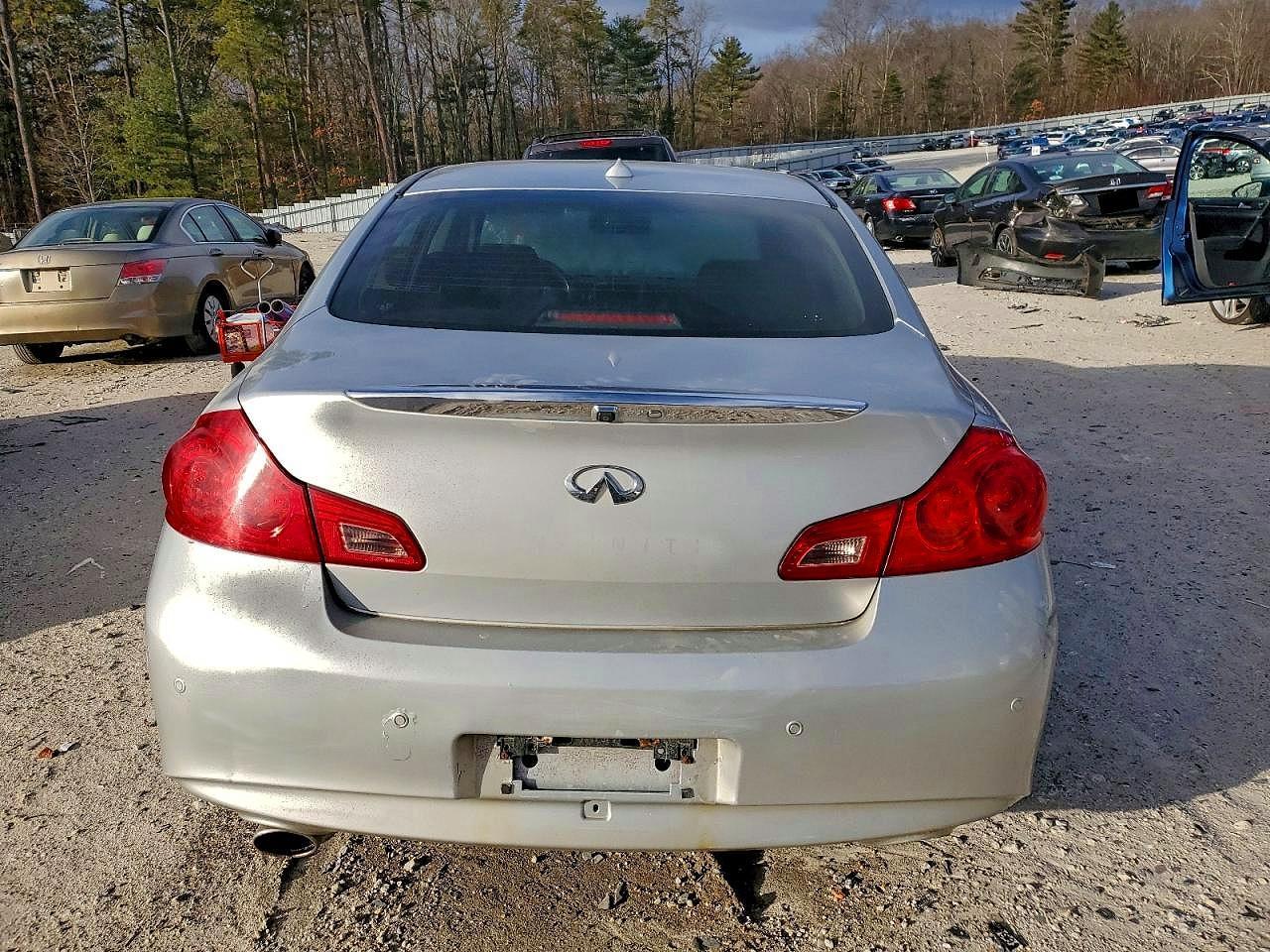 2012 Infiniti G37
