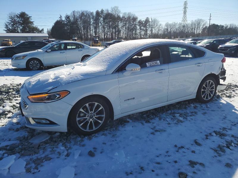 2017 Ford Fusion se Hybrid