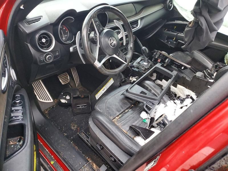 2018 Alfa Romeo Stelvio ti Sport