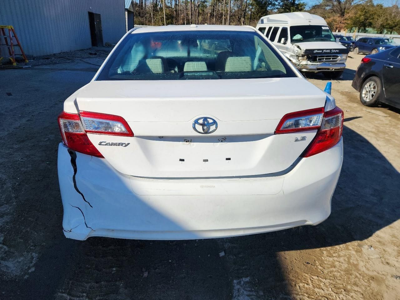2014 Toyota Camry le