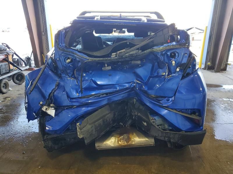 2021 Toyota C-hr xle