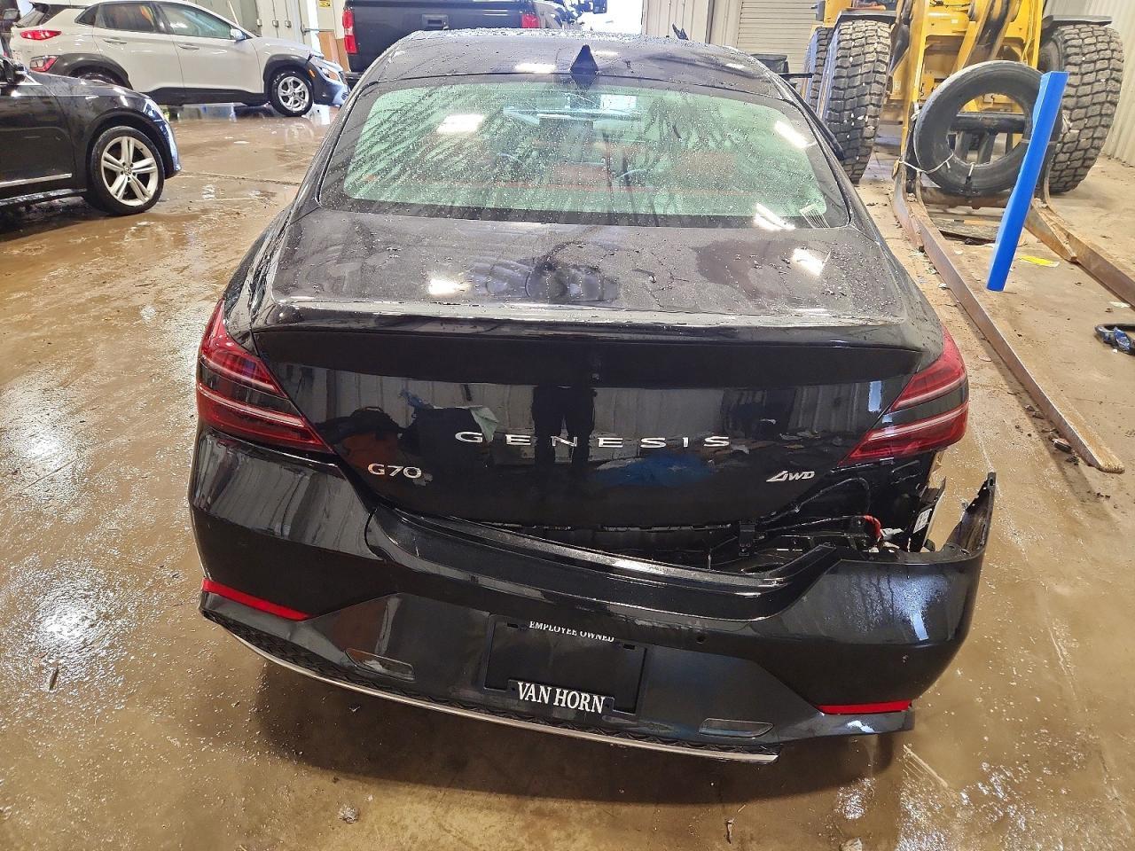 2023 Genesis G70 Base