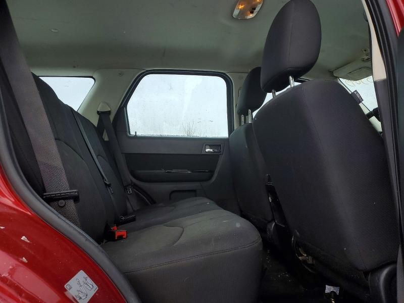 2011 Mazda Tribute i