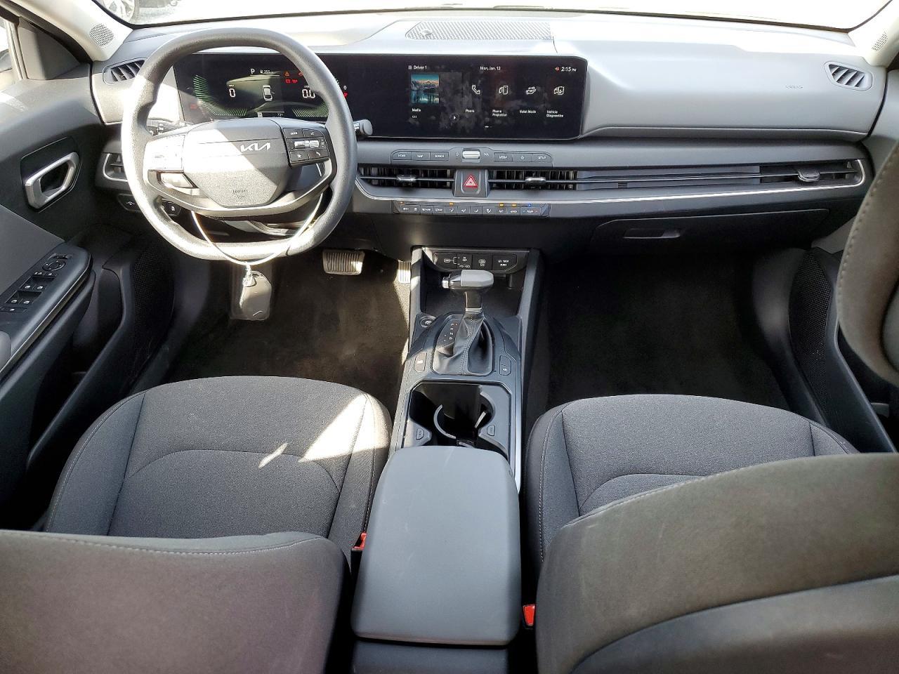 2025 KIA K4 lx