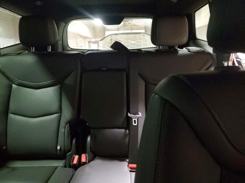 2025 Cadillac XT6 Luxury