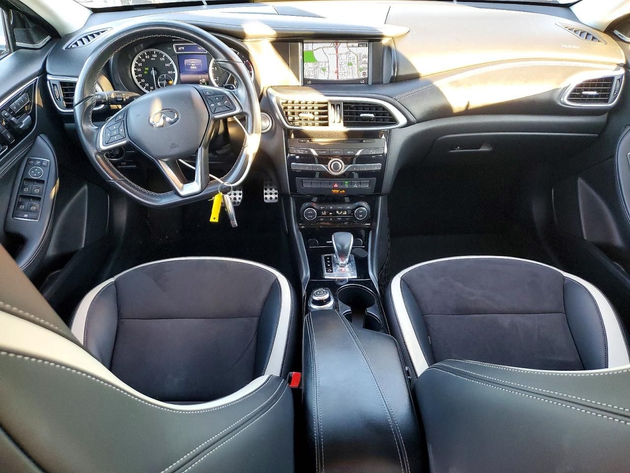 2018 Infiniti Qx30 Base