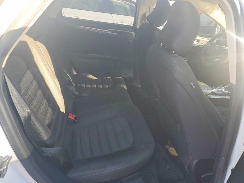 2018 Ford Fusion se Hybrid