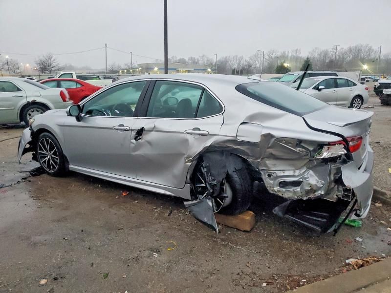 2021 Toyota Camry se