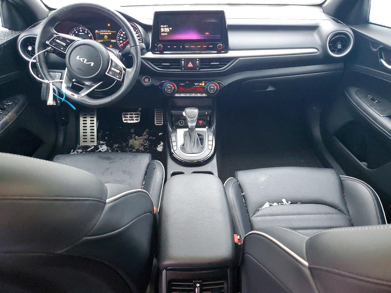2023 KIA Forte gt Line