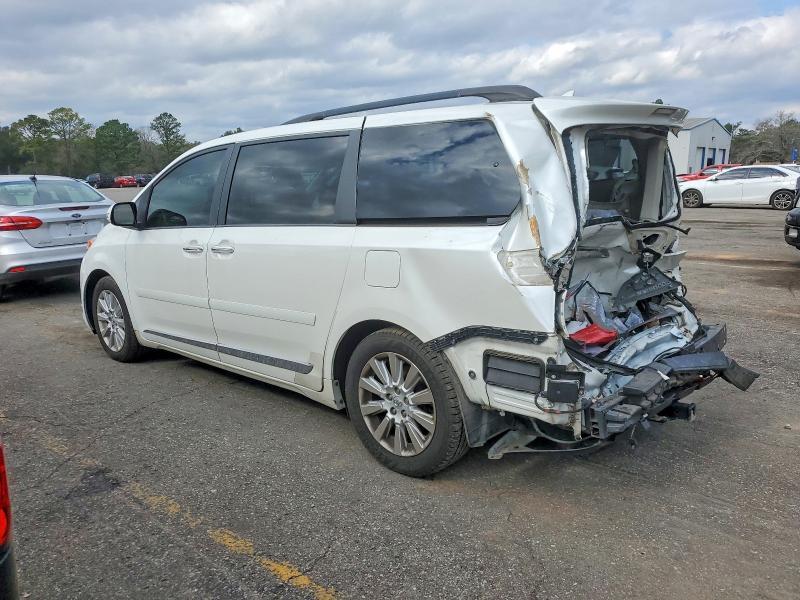 2013 Toyota Sienna xle